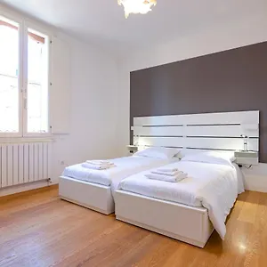 Canguroproperties - Albertoni , Bologna Italia