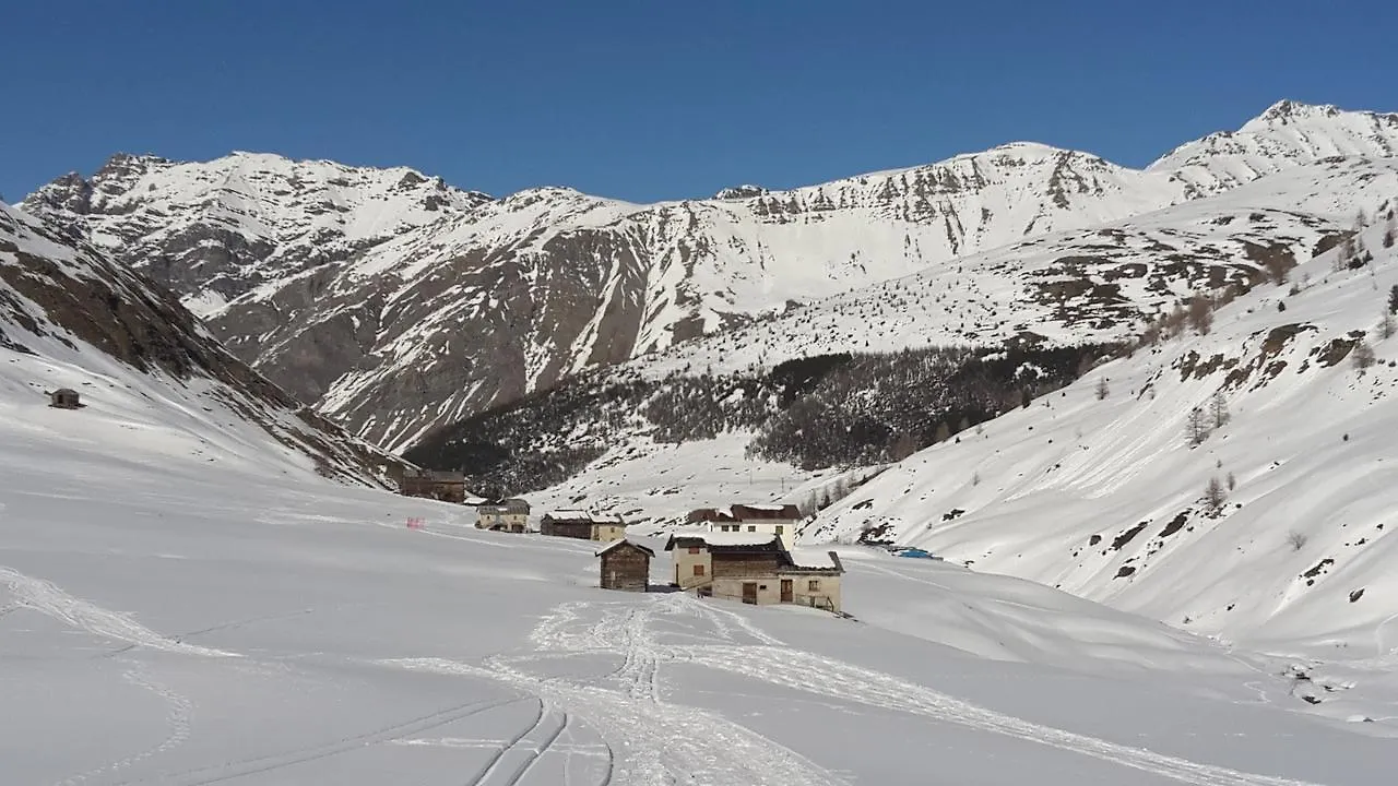 Baita Laura Apartment Livigno Italy