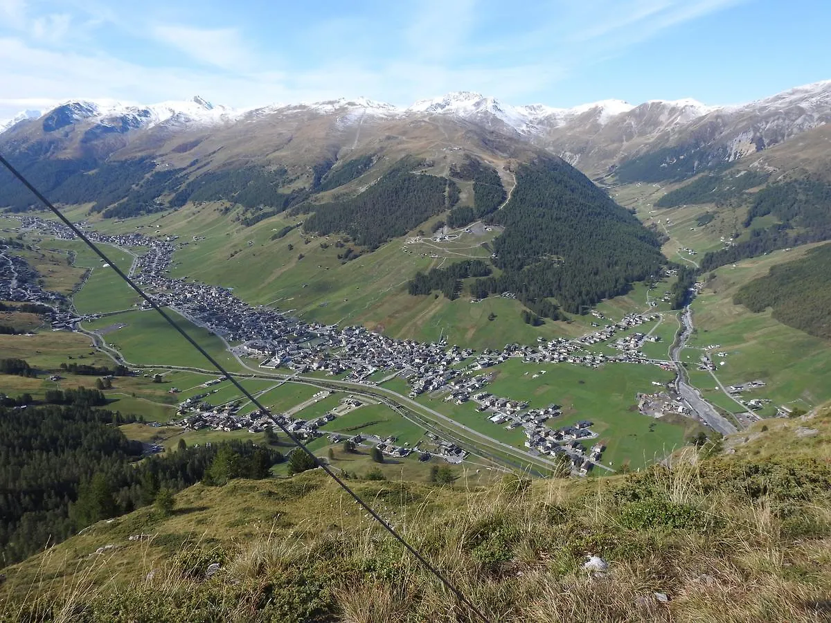 Baita Laura Apartment Livigno Italy